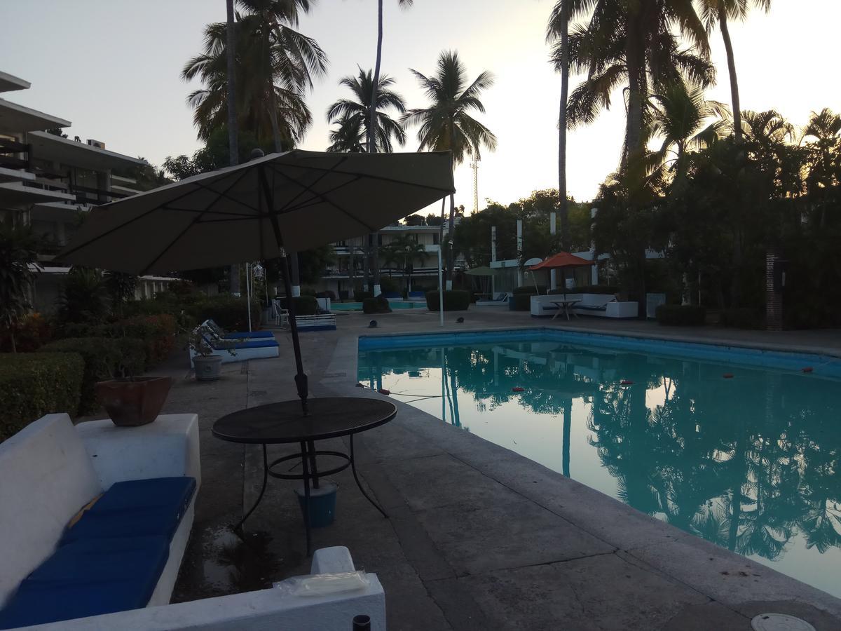 Hotel La Jolla Acapulco Exterior foto